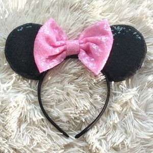 Disney Minnie Mouse Ear Headband NWOT